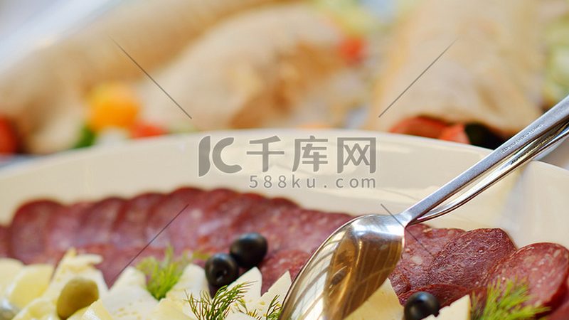 烘焙原料与烘焙半成品的区别解析